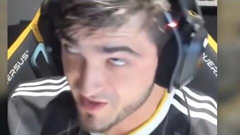 现出迷茫 现出迷茫