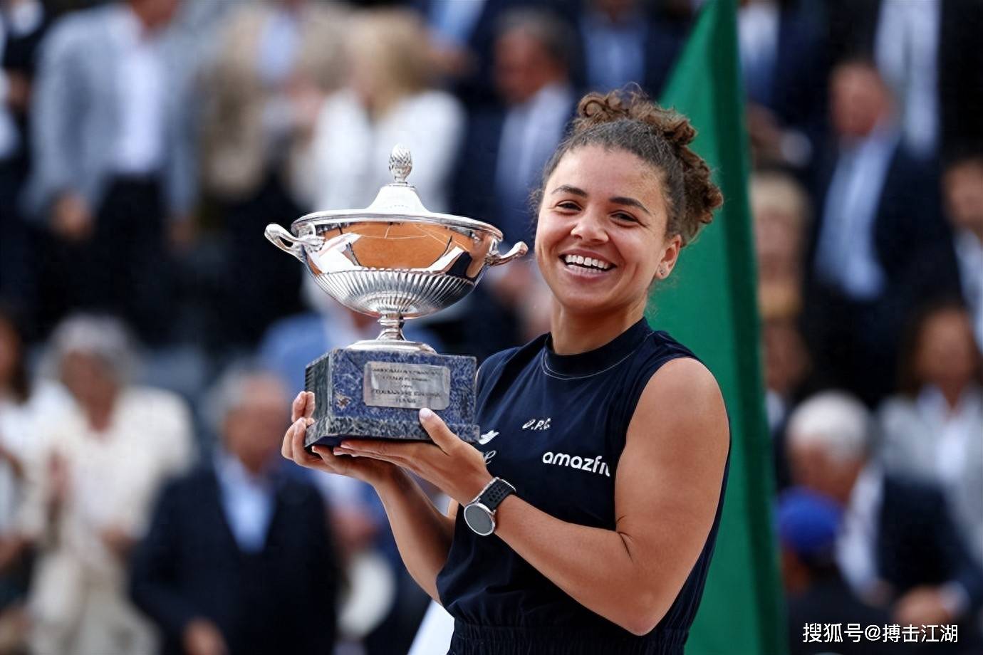 快船队内很 快船队内很