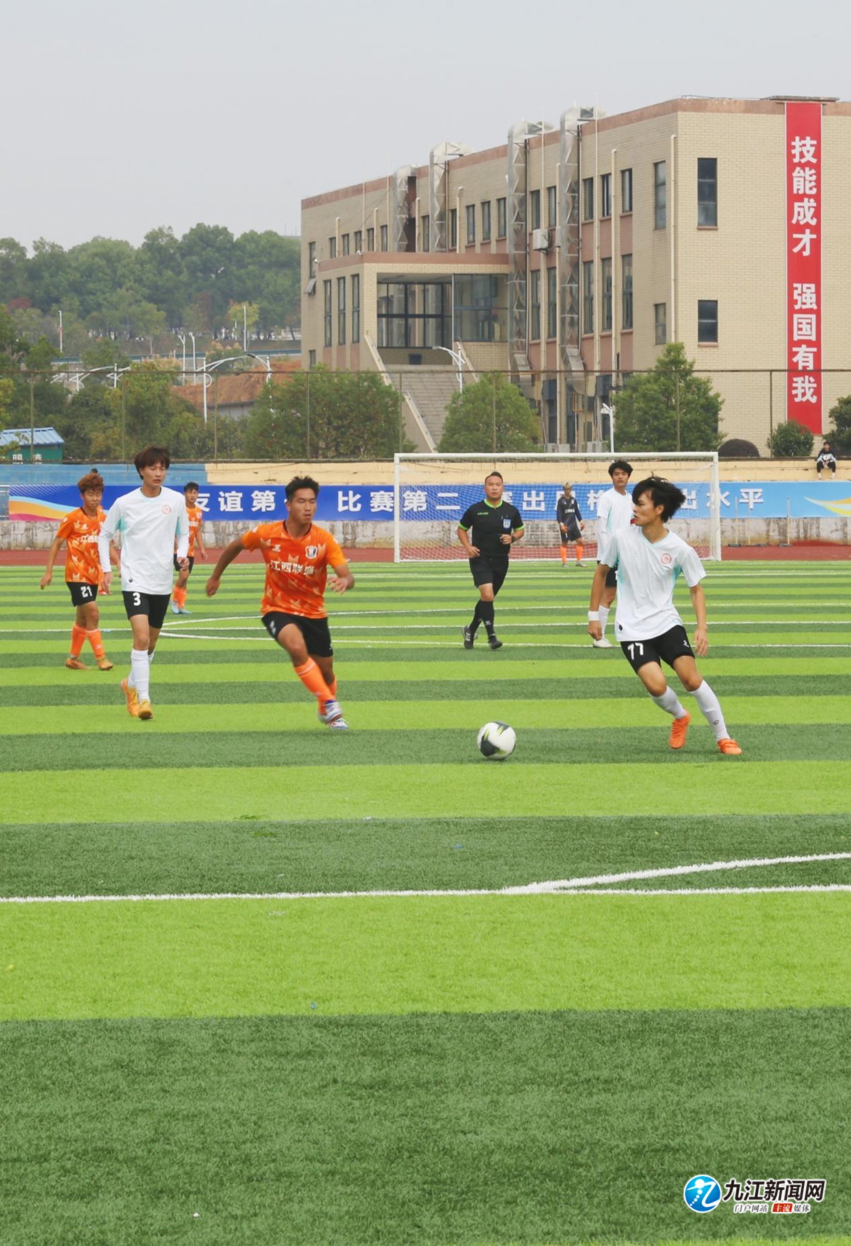 过巩固核心 过巩固核心