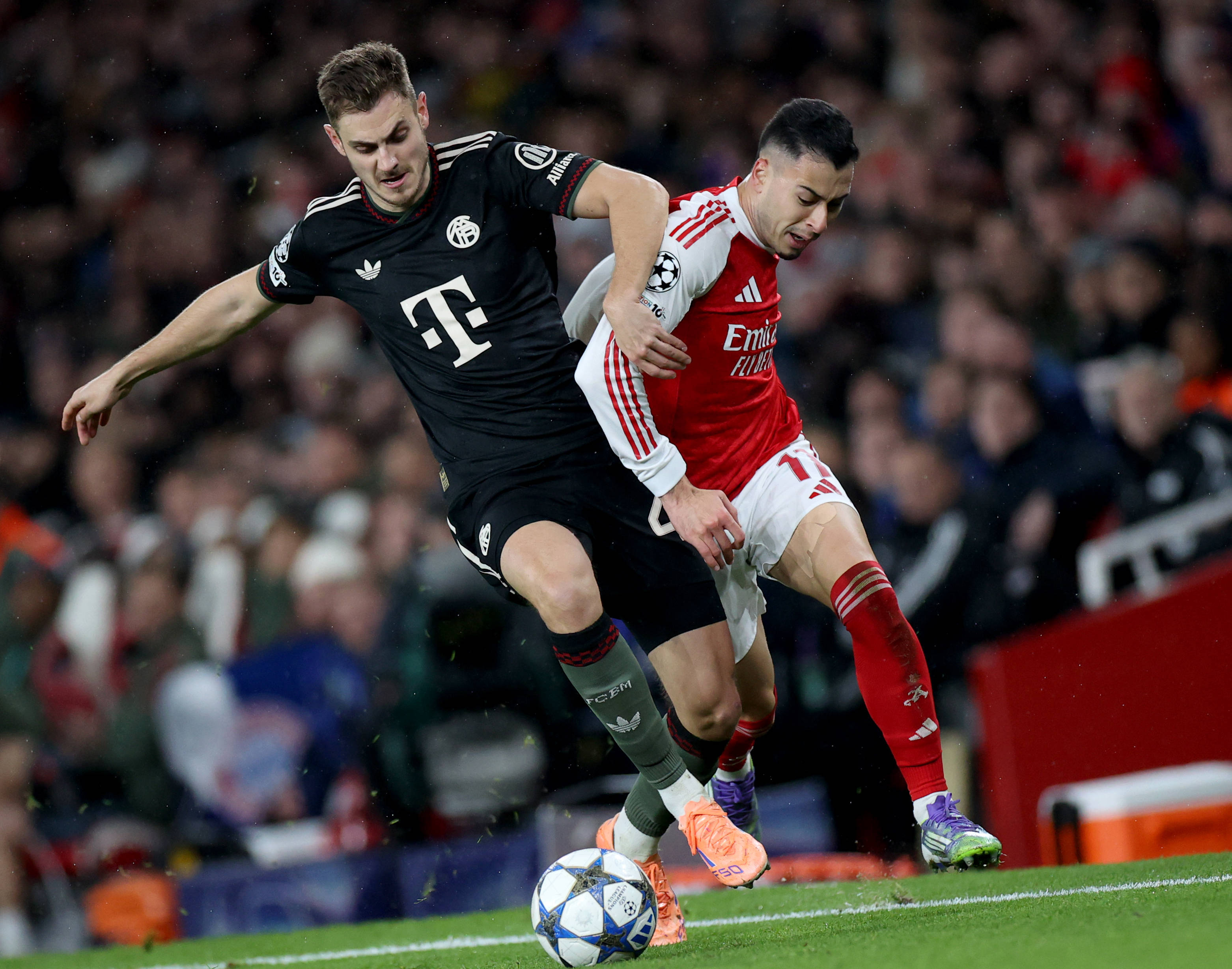 坚持体现团 坚持体现团